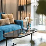 N19 Southkensington-Museums-Hydepark-Caffe