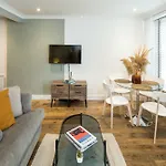 N19 Southkensington-Museums-Hydepark-Caffe