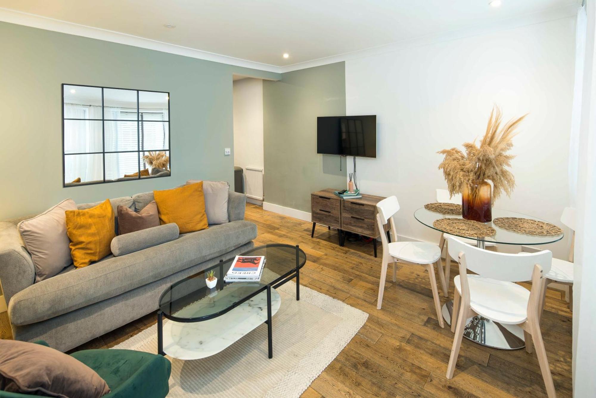Apartment N19 Southkensington-museums-hydepark-caffe